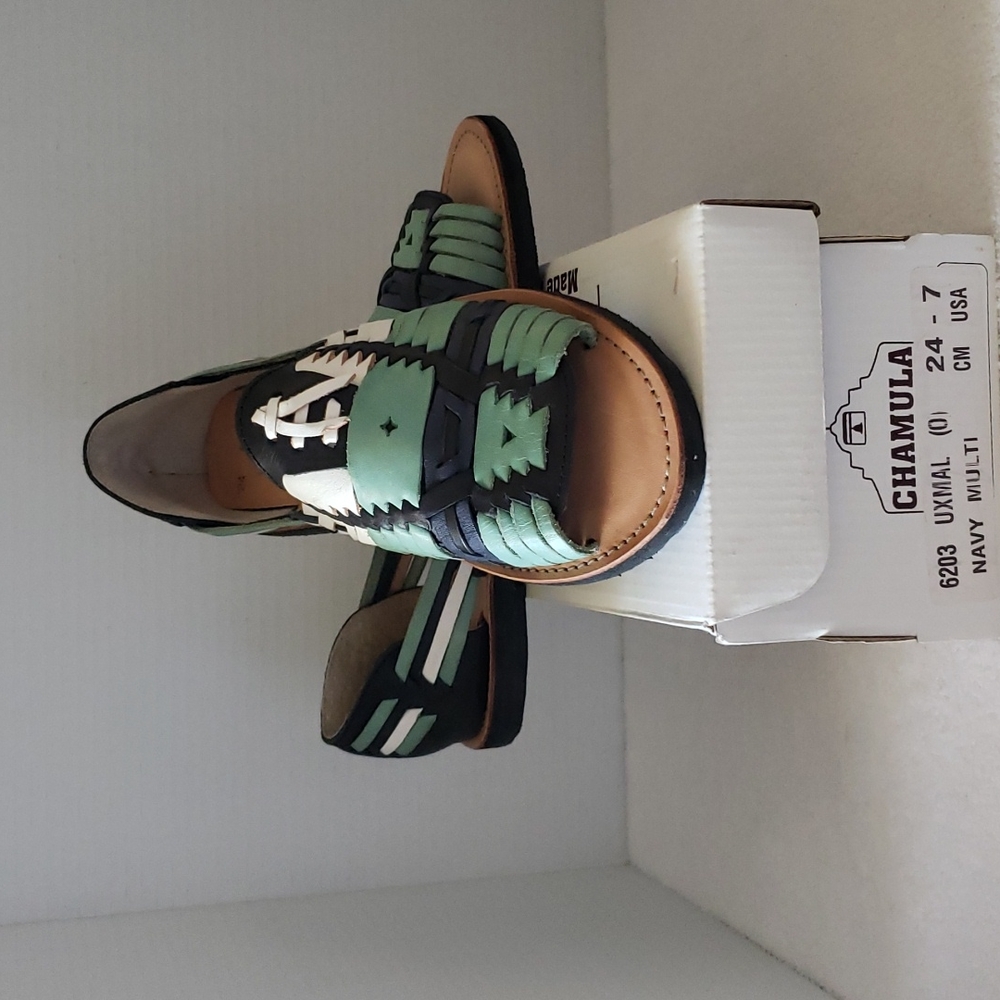 Chamula | NWT Women's Leather Huaraches in Multi Color of Blue & Green Sz &